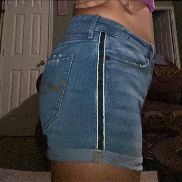 mid ride denim shorts - Picture 4 of 6